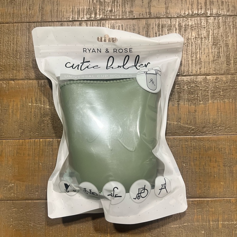 Ryan & Rose Cutie Holder in Sage Green